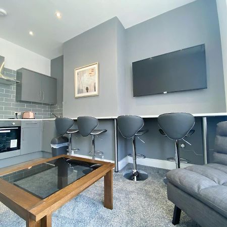 בלקפול Mayfair Suite - 3X Bathrooms Close To Seafront מראה חיצוני תמונה